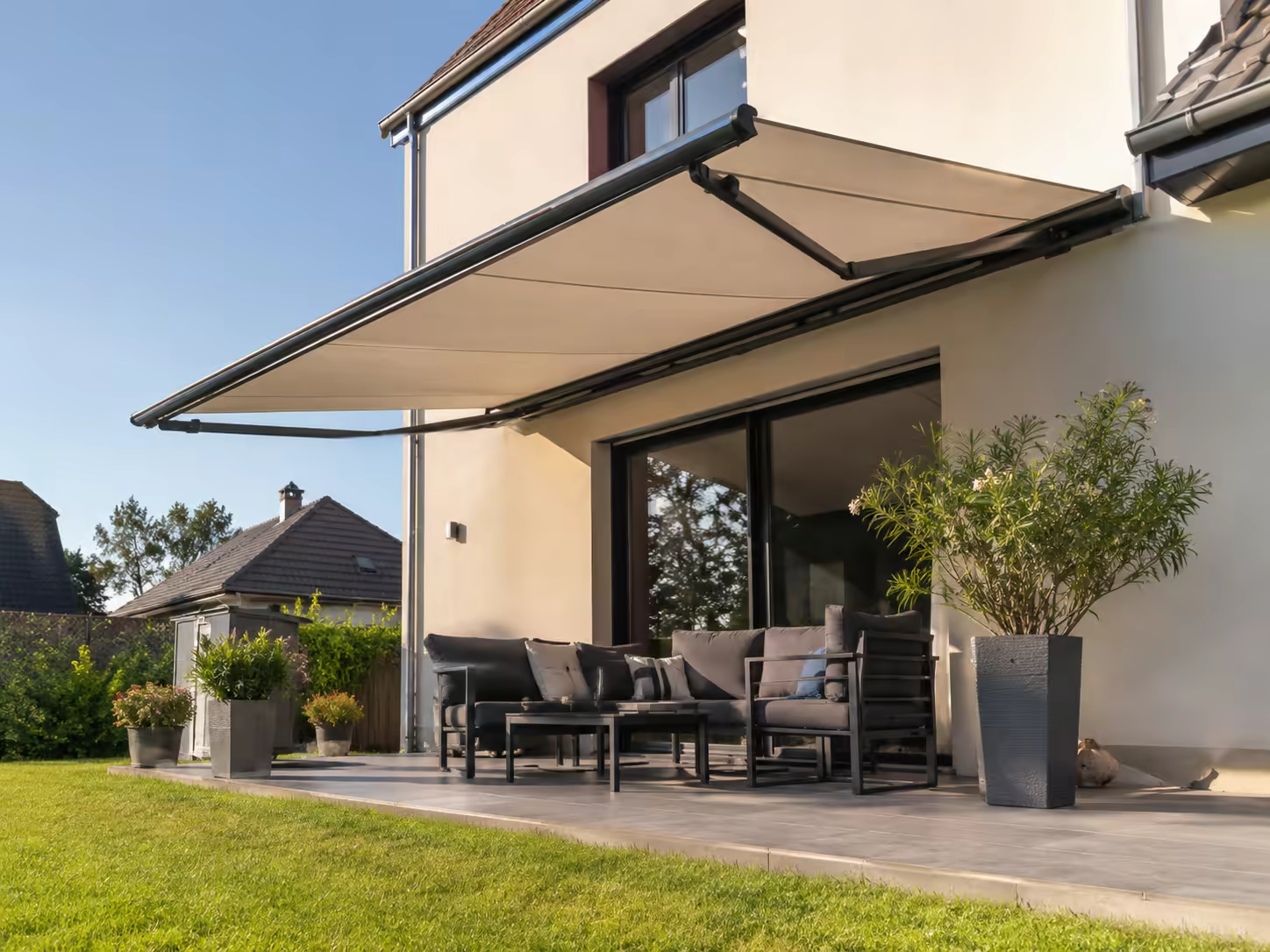 Terrasse et pergola: structure, évacuation et raccord à la maison
