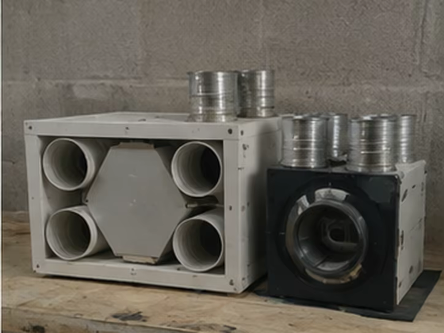 réseau de ventilation dessiné sur plan avec gaines et bouches repérées